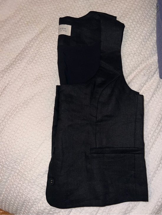 DISSH Tops - Dissh Oscar Scoop Neck Linen Vest
